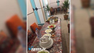میز غذای اقامتگاه بوم گردی حاجی اسماعیل - همدان